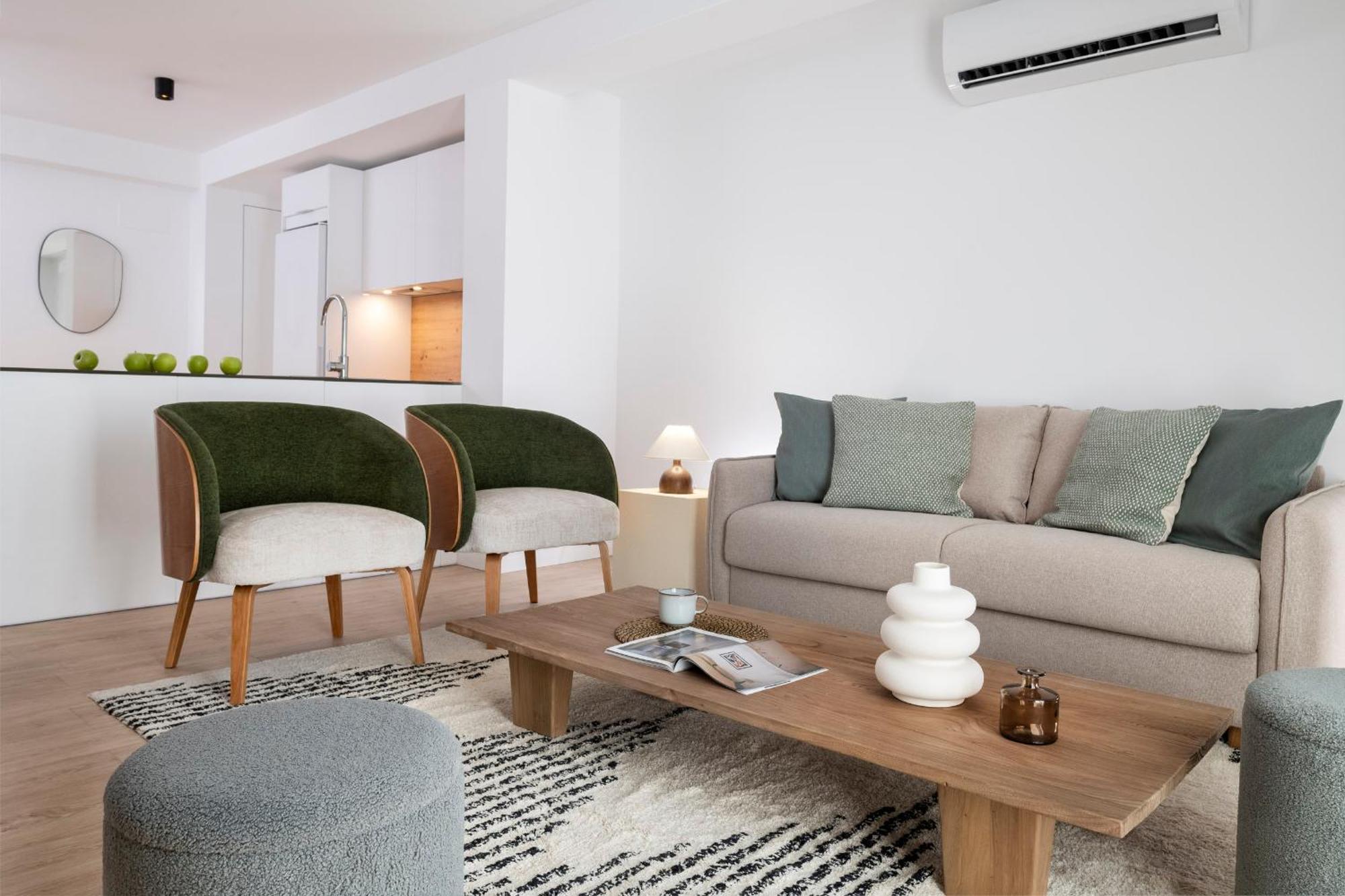 Magno Apartments Real De La Carreteria Севиля Екстериор снимка