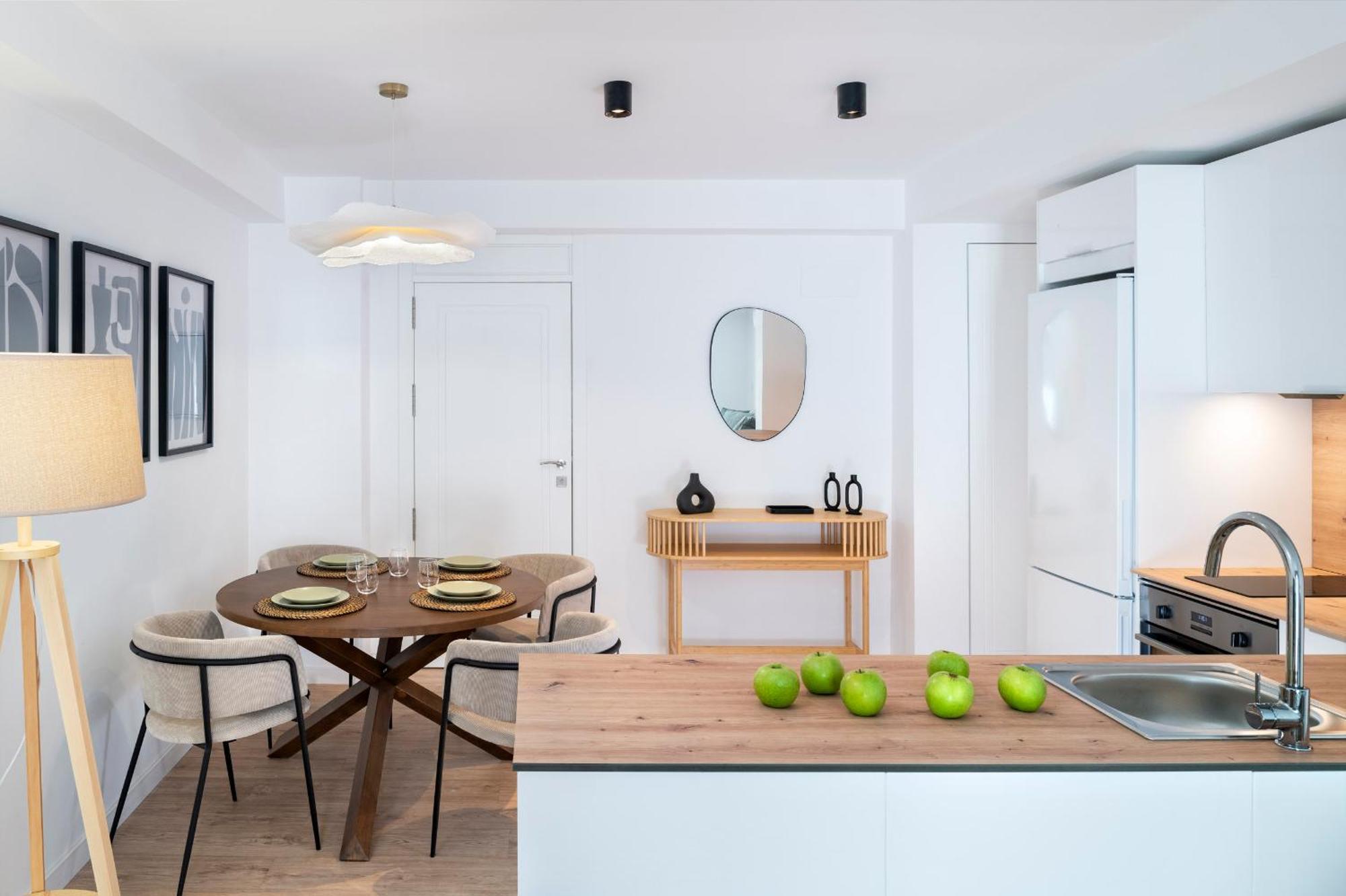 Magno Apartments Real De La Carreteria Севиля Екстериор снимка